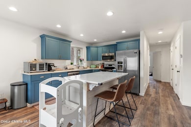 5513 N Atlantic