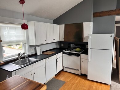 33 Russell St unit 3, Marblehead, MA 01945 - photo 4