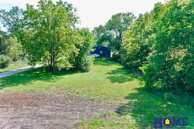 215 E 5th St, Hickman, NE 68372 - photo 4