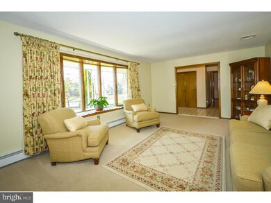 647 Oak Park Rd, Hatfield, PA 19440 - photo 6