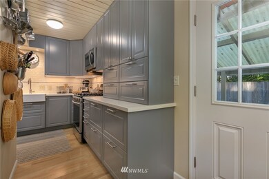 8916 Johnson Rd unit AI, Anderson Island, WA 98303 - photo 7