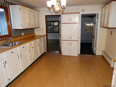 461 6th Ave, Troy, NY 12182 - photo 4