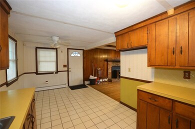7 Paul Ct, Warren, RI 02885 - photo 4