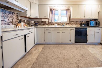 187 Mickley Rd, Whitehall, PA 18052 - photo 6