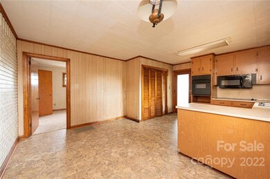 3611 32nd Ave NE, Hickory, NC 28601 - photo 6