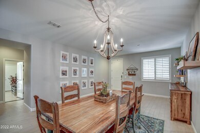 DINING LIVING 2