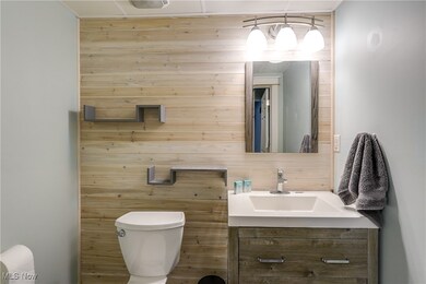 9243 Forest Lake Trail, Olmsted Falls, OH 44138 - photo 7