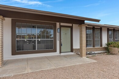 2009 E Frye Rd, Chandler, AZ 85225 - photo 3