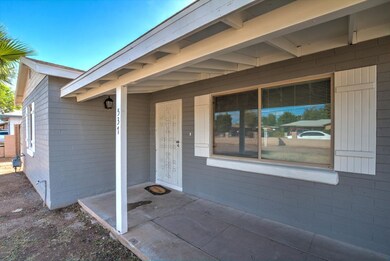 537 E Millett-5