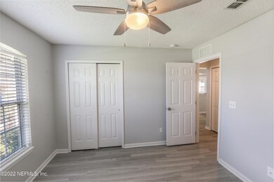 2913 Centerwood Dr N, Jacksonville, FL 32218 - photo 6