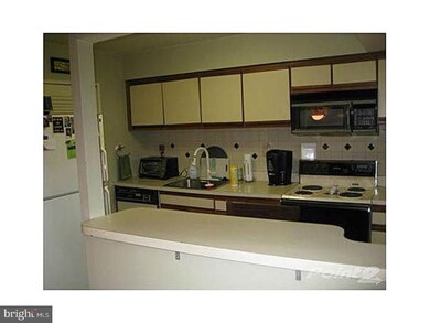 27 Donovan Ct, North Wales, PA 19454 - photo 3