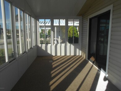 400 MACADAMIA 319