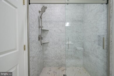 2498 Amber Orchard Ct E unit 201, Odenton, MD 21113 - photo 6