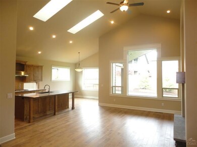 61155 Ambassador Dr, Bend, OR 97702 - photo 4