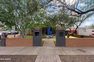 1629 W Willetta St, Phoenix, AZ 85007 - photo 2