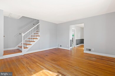 8619 Rock Oak Rd, Parkville, MD 21234 - photo 6