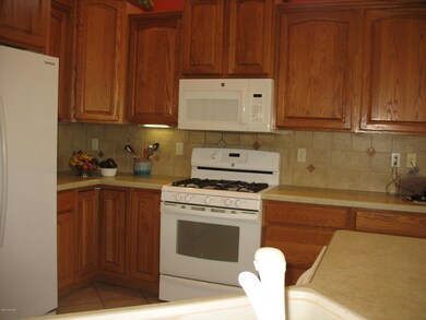 2121 Triangle X Kitchen