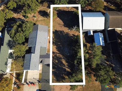 864 Lakebreeze Dr, Canyon Lake, TX 78133 - photo 2