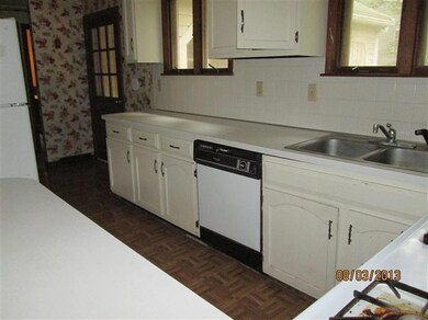 312 Mayfair Rd, South Dennis, MA 02660 - photo 5