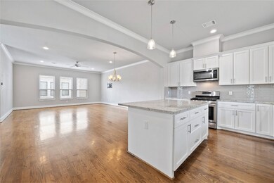 835 Wakefield Dr unit B, Houston, TX 77018 - photo 6