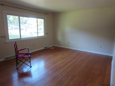 4 Michael Dr, Saratoga Springs, NY 12866 - photo 2