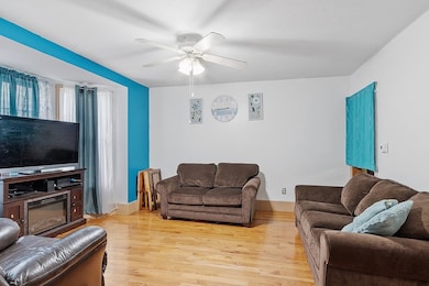 21 Woodbine St, Worcester, MA 01603 - photo 3