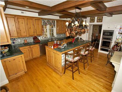 Spacious Kitchen
