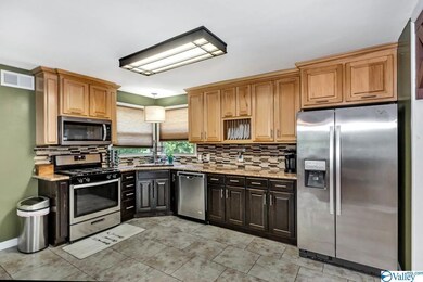 6514 Whitesburg Dr SW, Huntsville, AL 35802 - photo 6