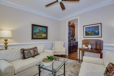 LIVING ROOM ALT VIEW