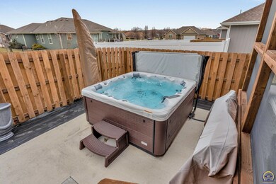 3331 SW 44th St, Topeka, KS 66610 - photo 5