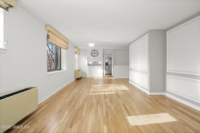 LR DINING AREA