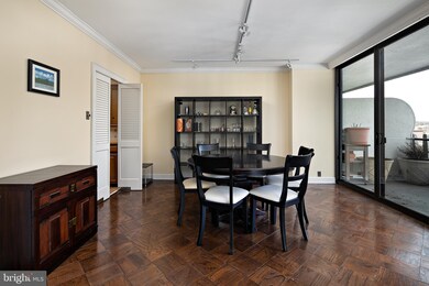 Watergate West Residences unit 1010, Washington, DC 20037 - photo 5