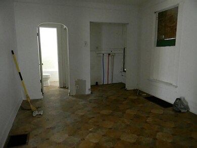 926 W 9th St, Anderson, IN 46016 - photo 5