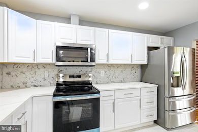 3126 Rices Ln, Windsor Mill, MD 21244 - photo 3