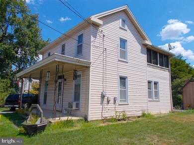 3946 Lincoln St, Chambersburg, PA 17202 - photo 2