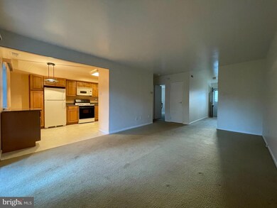 24 Kearney Dr, North Wales, PA 19454 - photo 4