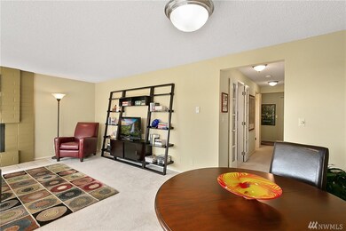 3410 25th Ave W unit 101, Seattle, WA 98199 - photo 4