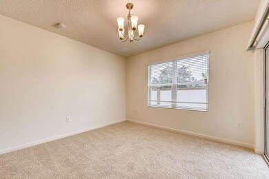 Aria C-small-003-7-Dining Room-666x445-7