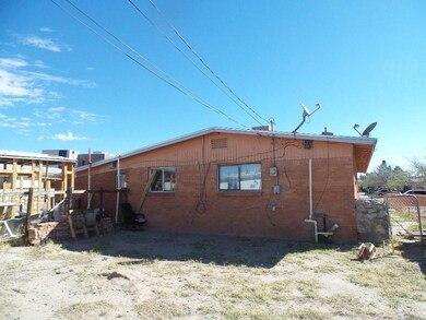 915 La Paz Dr, El Paso, TX 79915 - photo 2