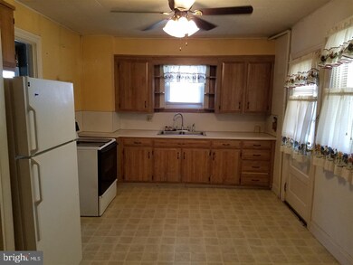 122 S 5th St, Lemoyne, PA 17043 - photo 7