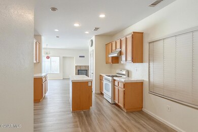 2018 Brennan Ct, Lancaster, CA 93536 - photo 4