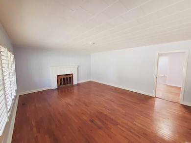 305 N 8th Ave, Piggott, AR 72454 - photo 6