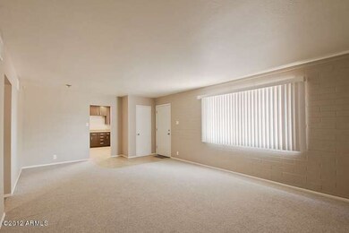 2414 W Flower St (3)