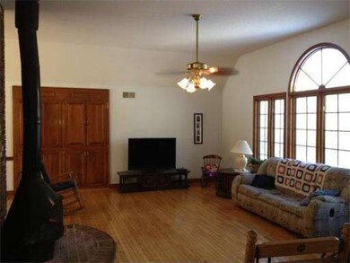 153 Rfd Rd, Stafford Springs, CT 06076 - photo 6