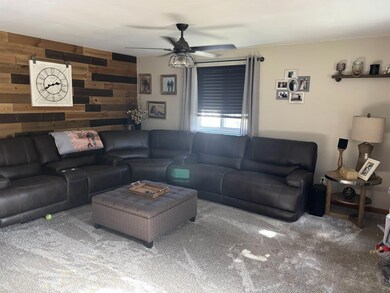 632 Pleasant St, Algonac, MI 48001 - photo 5