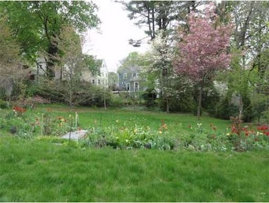 7 Columbus Ave, Beverly, MA 01915 - photo 3