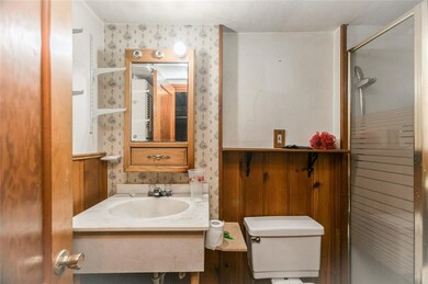 1730 1st Ave NW, Cedar Rapids, IA 52405 - photo 5