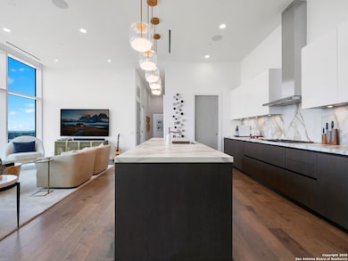 123 Lexington Ave unit 1806, San Antonio, TX 78205 - photo 6