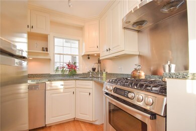 28 Elm St, Newport, RI 02840 - photo 4