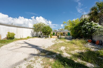 321 Overseas Hwy - Front Yard & Parking